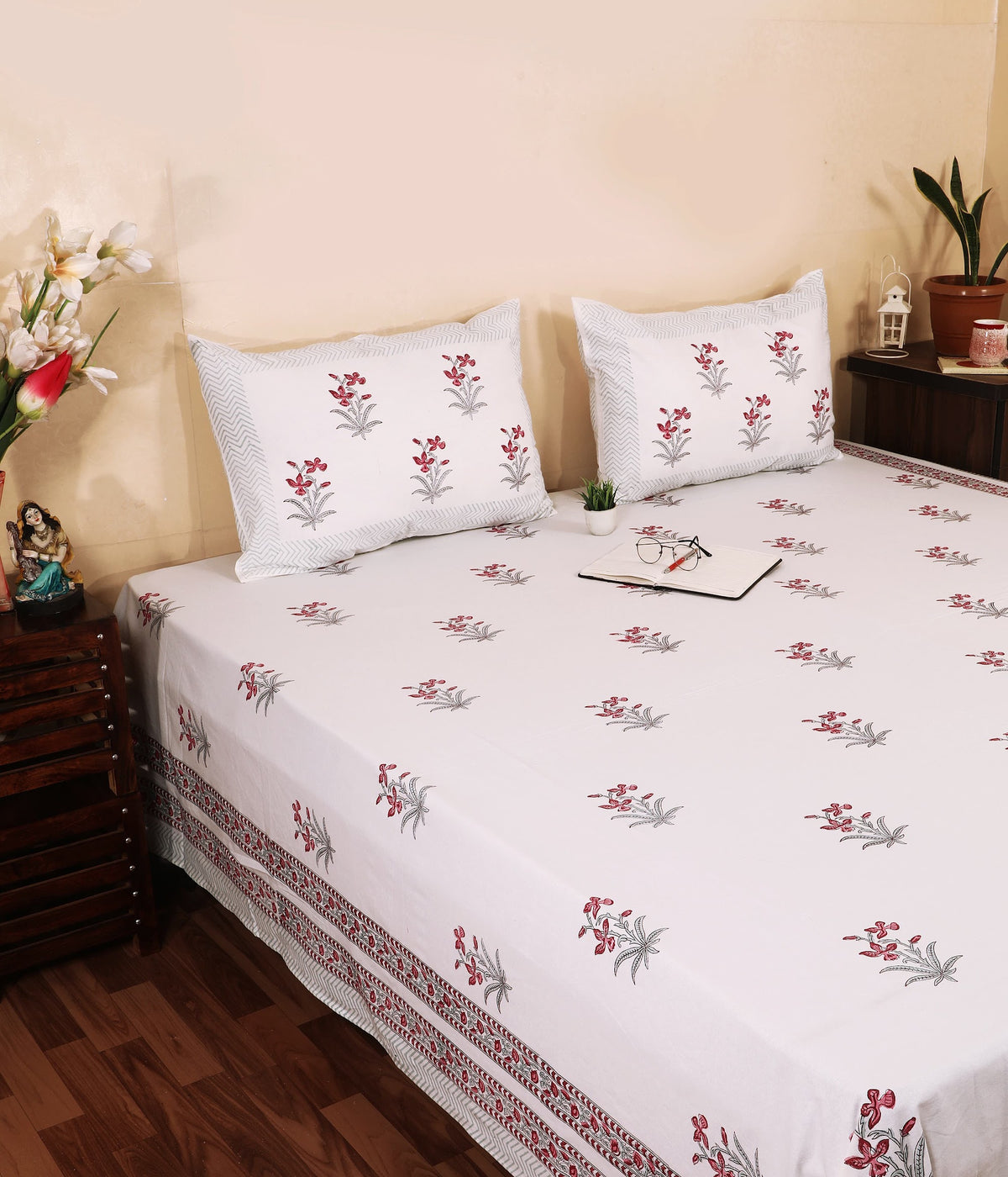 Raj Bagh Phool hand block printed Murugan cotton double bedsheet 95x108 with 2 pillow covers – red and grey – wholesale Jaipur