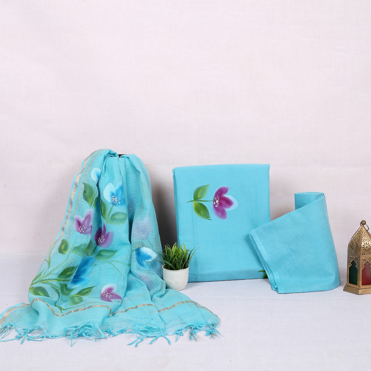 Rangeen Aqua Painted Floral Hand Block Print Cotton Suit with Hand-Painted Kota Doria Dupatta – Unstitched 3 Piece Suit Material 1jWjeiO_L3mwziZllXPqY3pNexdiaGEYZ_w2000