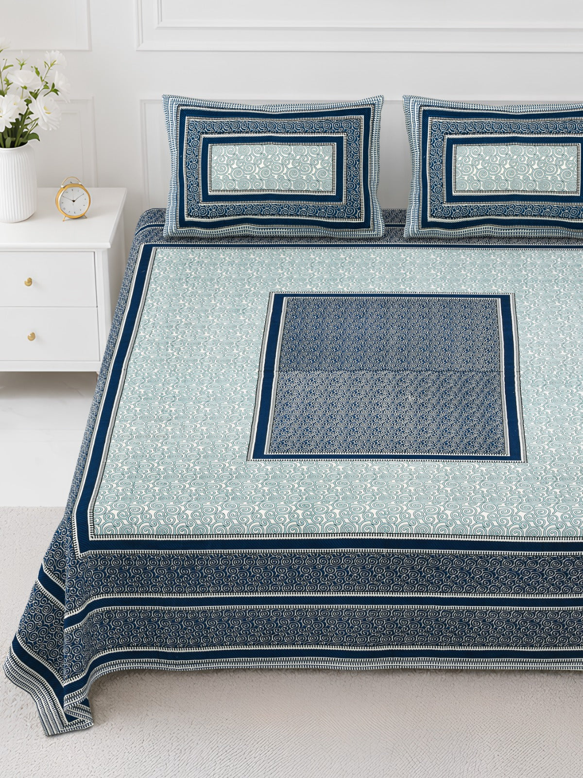 Elite Grey Blue Centre Square Cotton Double Bedsheet 90x108 with 2 Pillow Covers Bedsheet 1jgRJO5SliLi_Om8JyJoHm_colBJfofTW_w2000