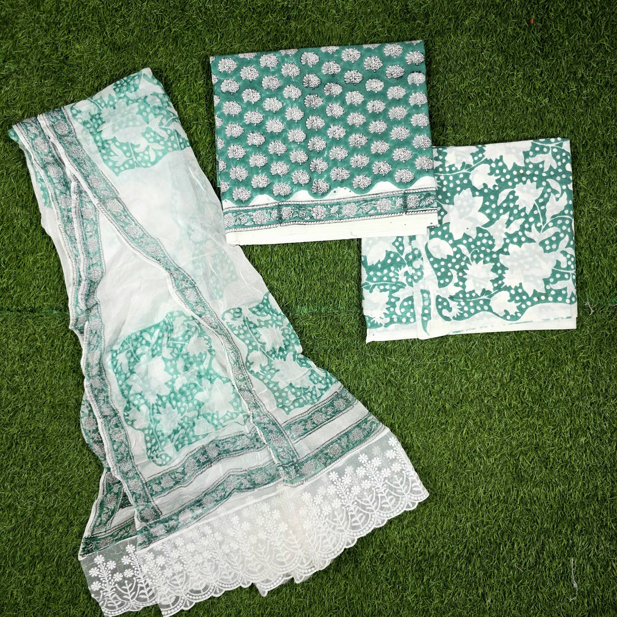 Gulnaar Teal Floral on White Hand Block Print Cotton Suit with Chiffon Dupatta – Unstitched 3 Piece Suit Material 1kPxCRWN5h6ChDZyI54UgZxPwbTyU1aLW_w2000
