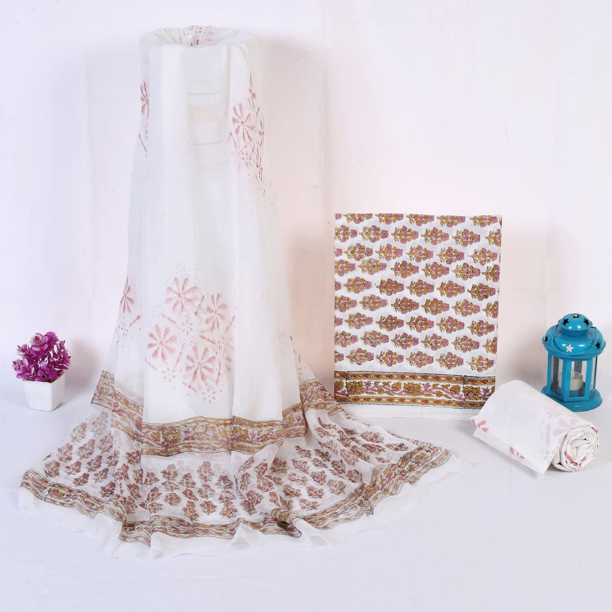 Peach Floral Buta Hand Block Print Cotton Suit with Chiffon Dupatta – Unstitched 3 Piece Suit Material 1kucXyjU_Z7RDzqm30ssuzKxz0ZOnr7bd_w2000