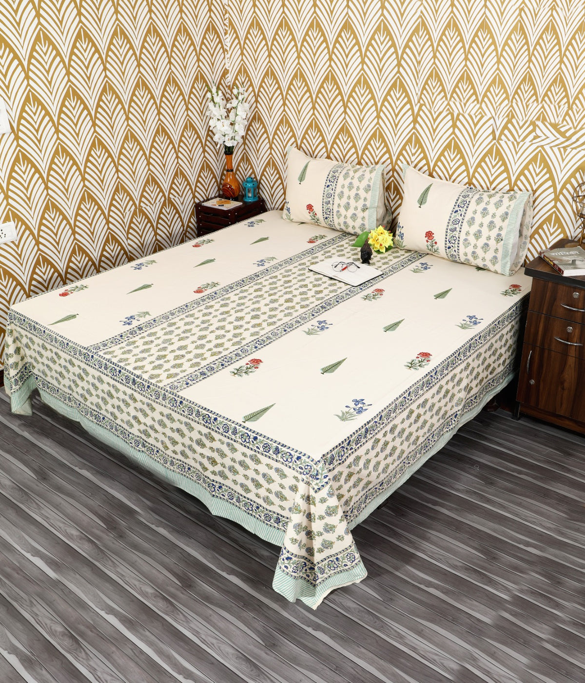 Prakriti Yuvraj Green Panel Floral Pure Cotton King Size Bedsheet 108x108 with 2 Pillow Covers Bedsheet 1mK7FwnBpBOaSYktVK7QFeu3r4zEt93hJ_w2000