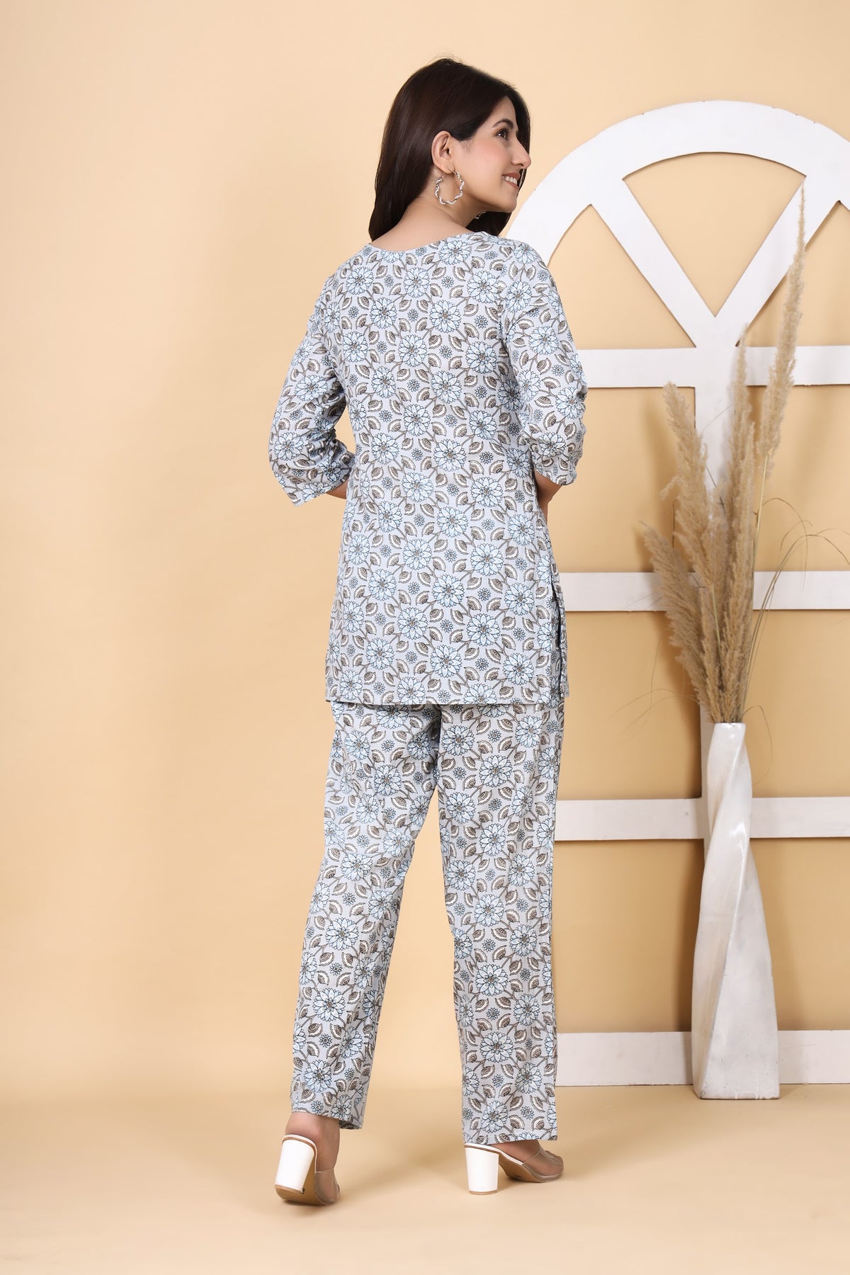 Printed Cotton Co-ord Set – Top & Pant – Blue Grey Floral (Make to Order) Ready to Wear 1oKmJDkRKINyW7xfZhSWjr5bcTX8SAgvW_w2000