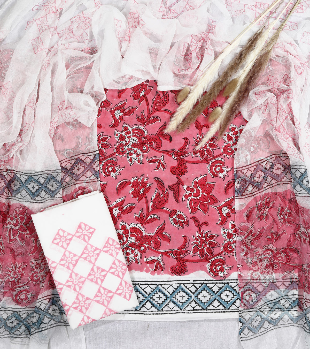 Gulnaar Pink Red Floral Hand Block Print Cotton Suit with Chiffon Dupatta – Unstitched 3 Piece Suit Material 1qOUIjr6RSqzIw-h6iFW-uHbMA_tzumF0_w2000