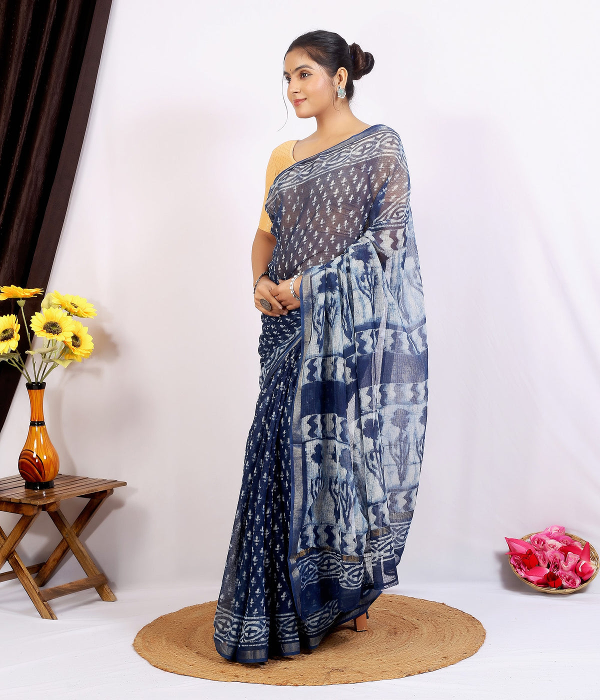 Navy Indigo Buti Dabu Kota Doria dabu hand block print saree with blouse – navy indigo – wholesale Jaipur – view 5