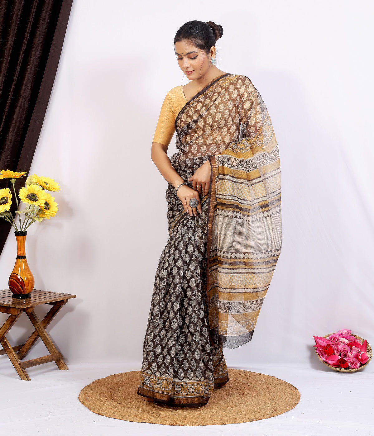 Grey Beige Bagru Jaal Kota Doria bagru hand block print saree with blouse – grey and beige – wholesale Jaipur – view 6