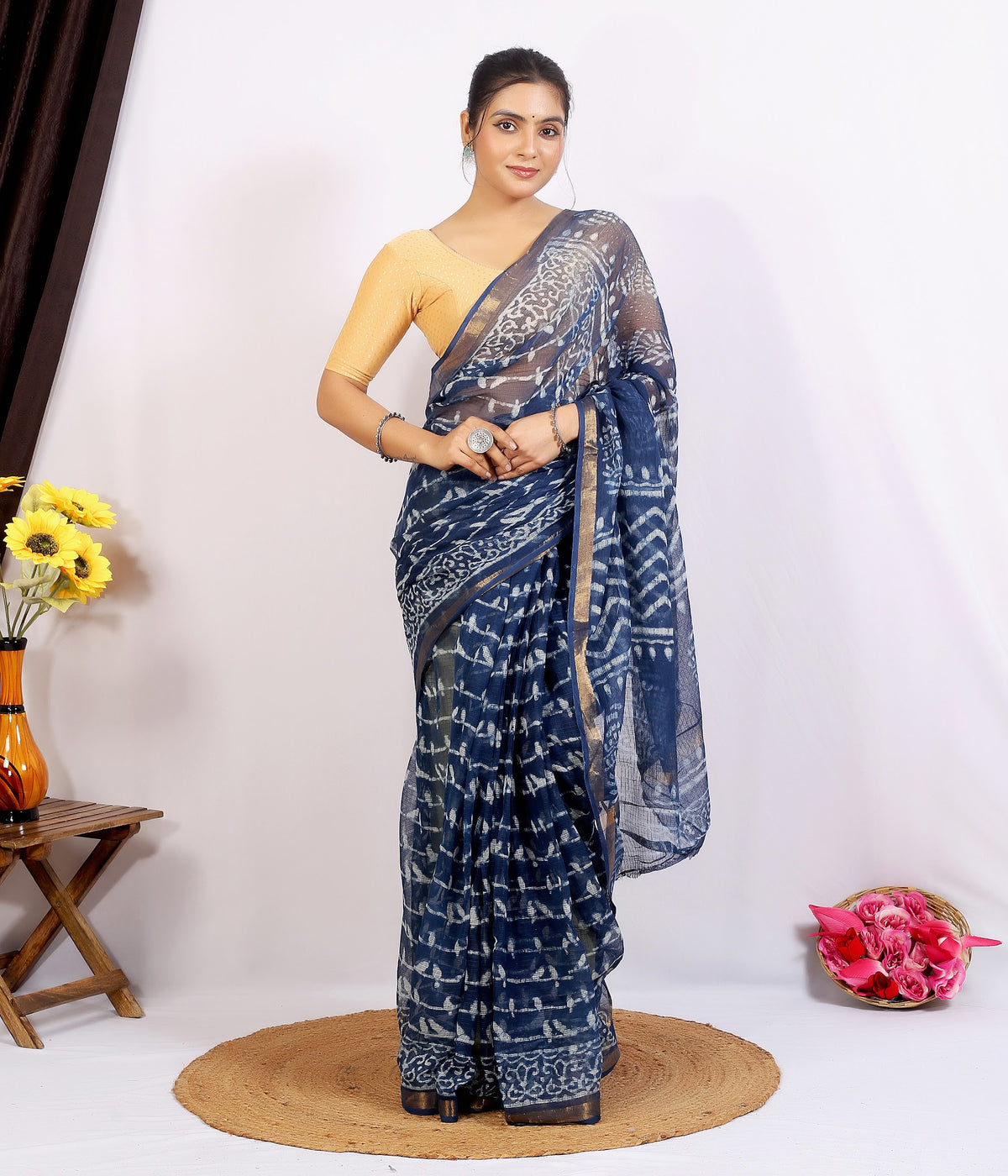 Indigo Zigzag Dabu Kota Doria dabu hand block print saree with blouse – indigo blue – wholesale Jaipur – view 6