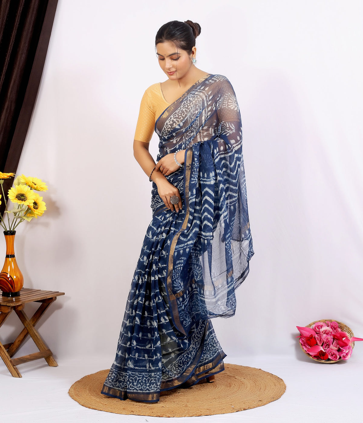 Indigo Zigzag Dabu Kota Doria dabu hand block print saree with blouse – indigo blue – wholesale Jaipur