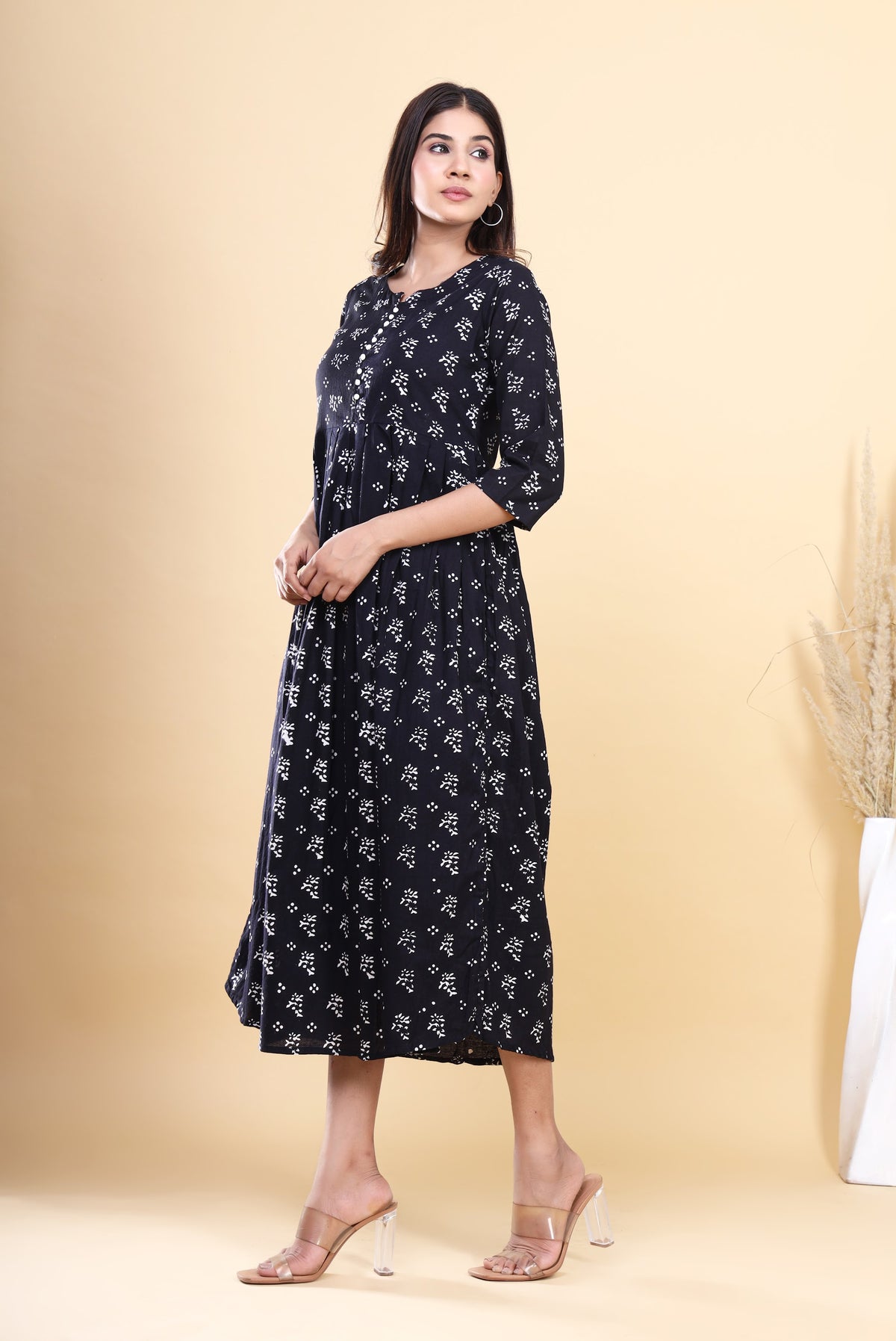 Printed Cotton Tiered Kurti Dress – Black Floral Long (Make to Order) Ready to Wear 1wdT0R922jJ5xAb_TIQ_wC6BtzydmsgWq_w2000
