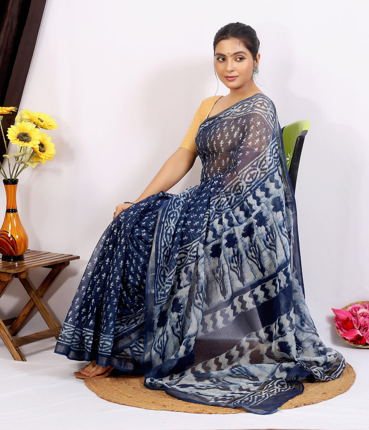 Navy Indigo Buti Dabu Kota Doria dabu hand block print saree with blouse – navy indigo – wholesale Jaipur – view 2