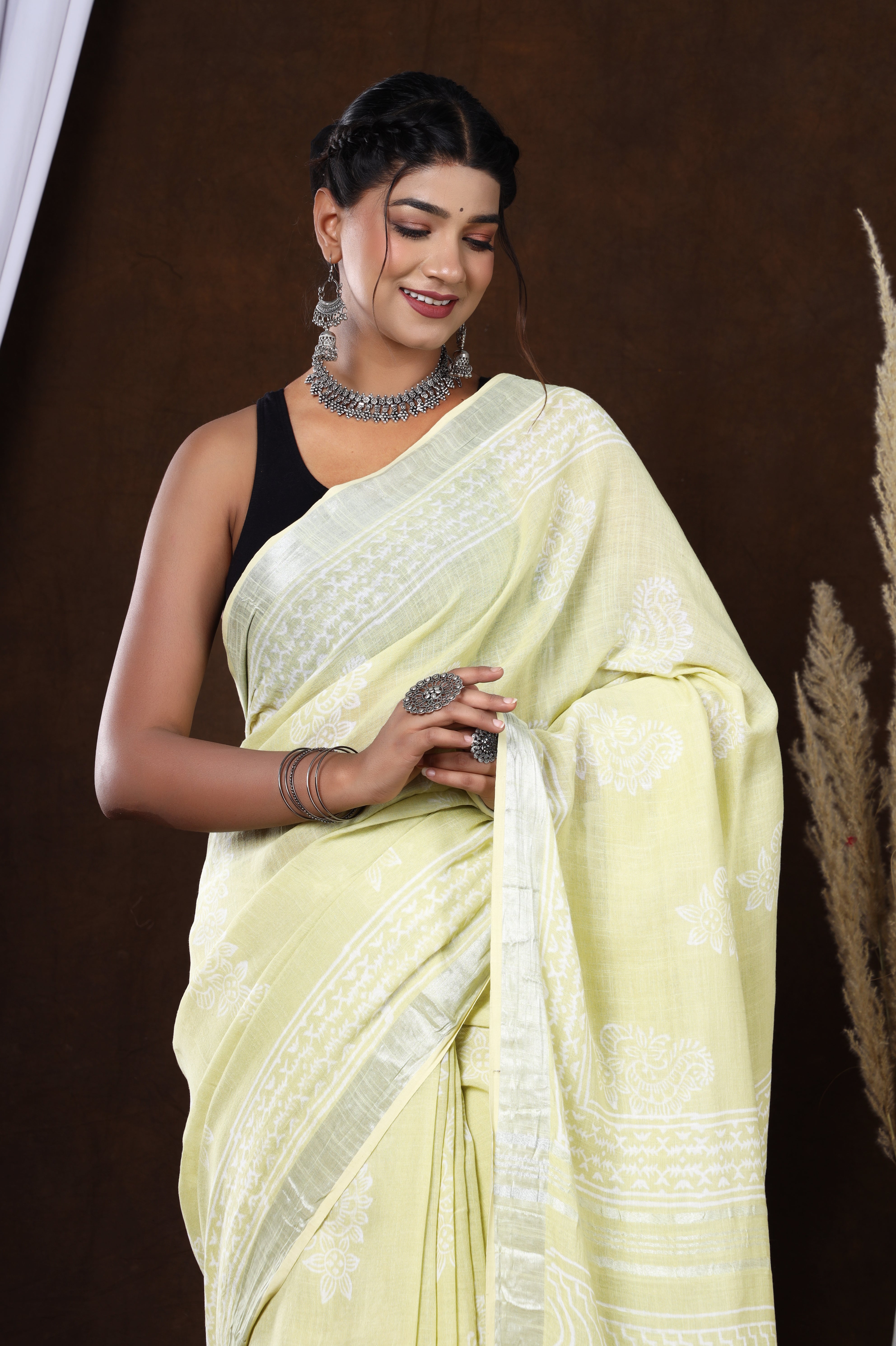 Sunlit Rajasthan: Yellow Floral Linen Saree