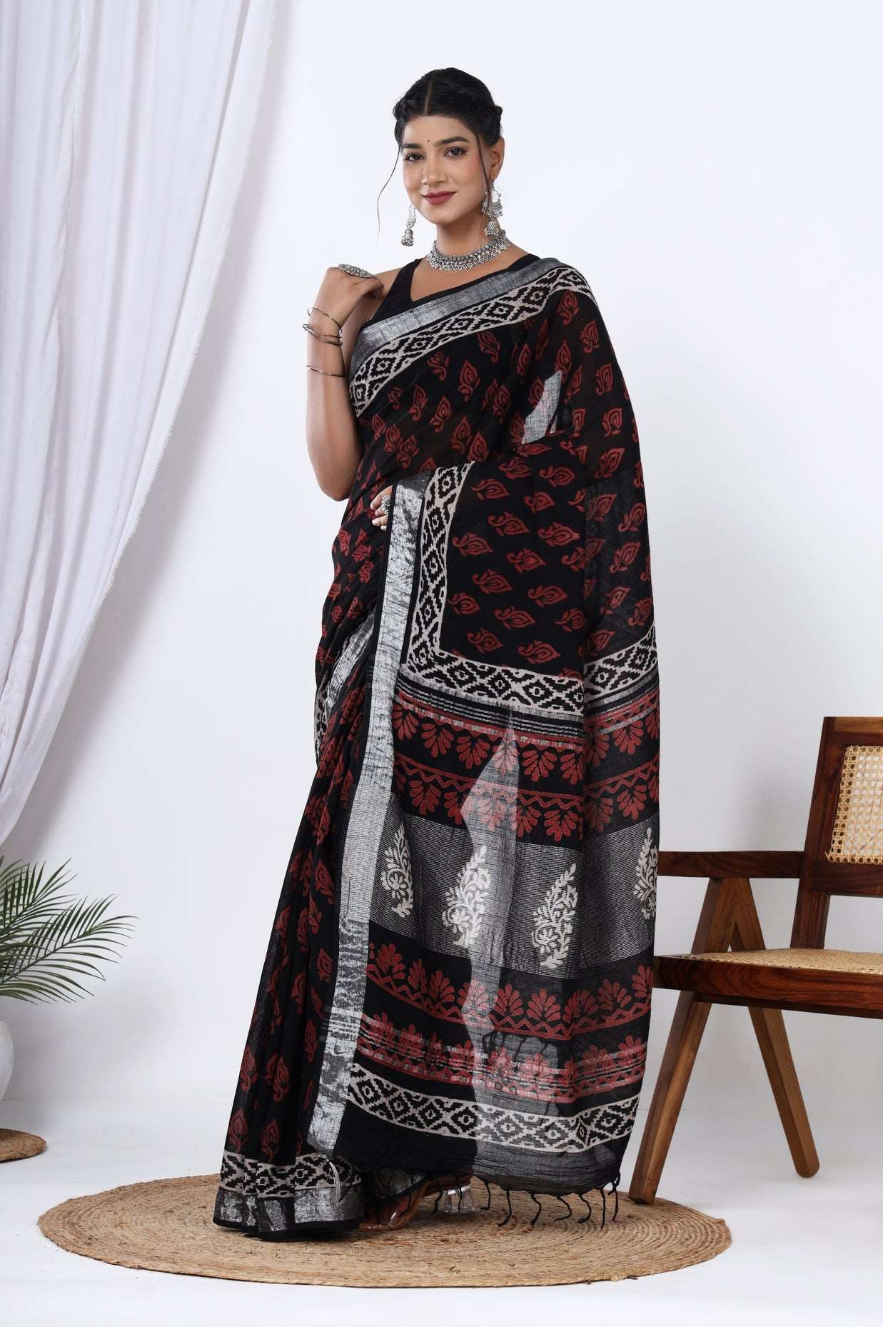 Jaipuri Elegance: Linen Hand Block Saree in Monochrome