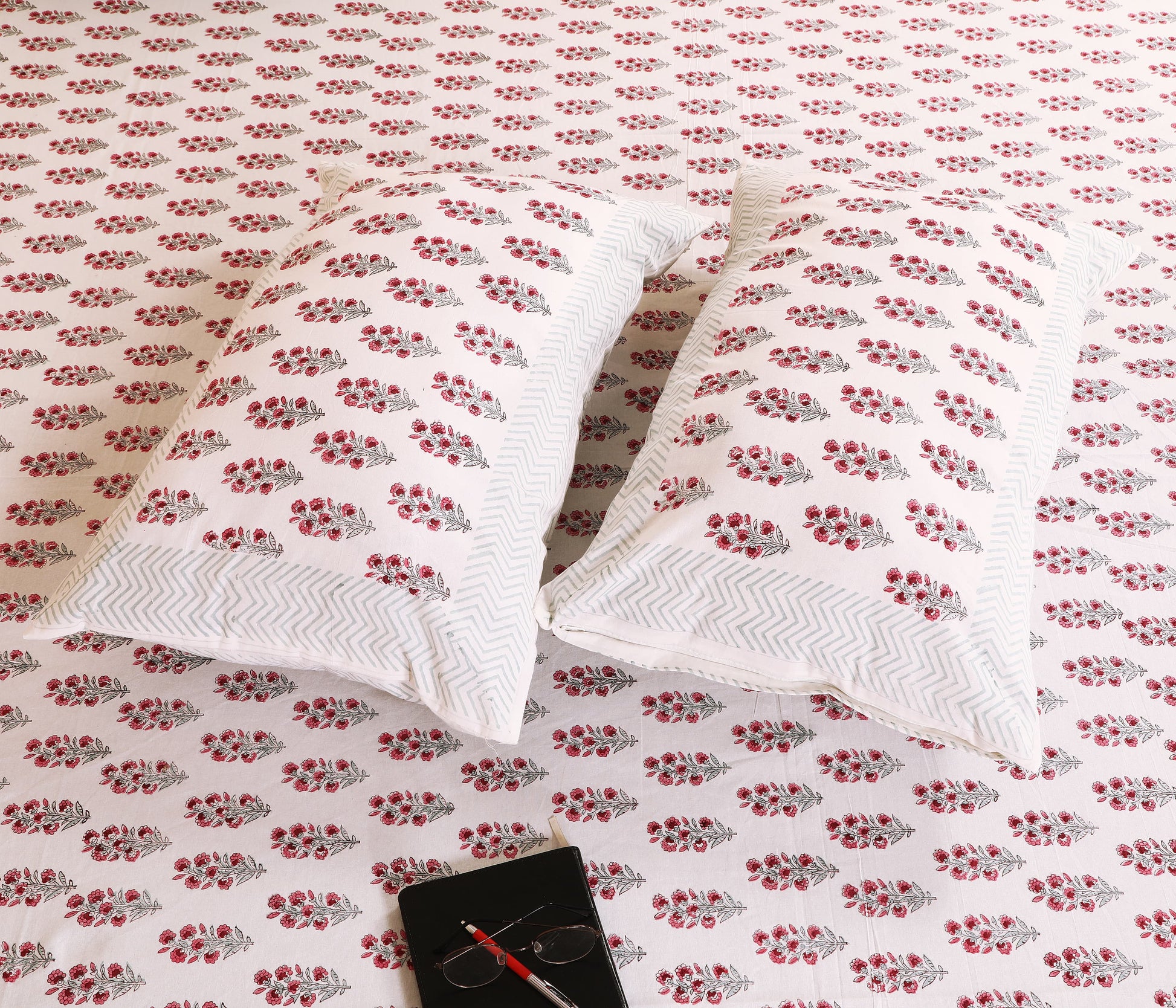 Amer Gulab Hand Block Printed Cotton Bedsheet – Wholesale Bulk Supply Bedsheet AmerGulabHandBlockPrintedCottonBedsheet_WholesaleBulkSupply-Pillow
