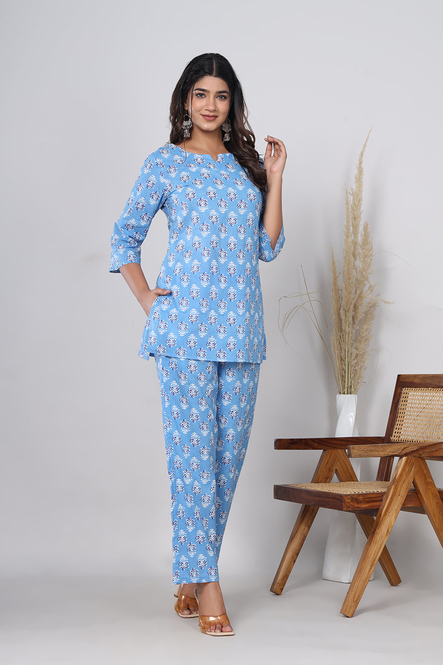 Srishti Textile Pure Cotton Cyan-Blue Floral Booti Handblock Printed Co-ord Set