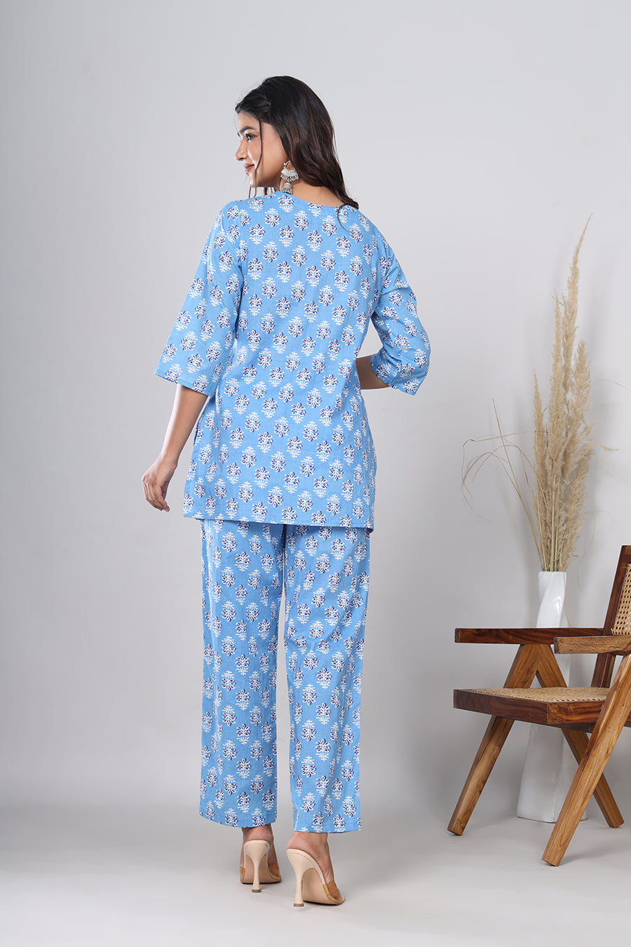 Srishti Textile Pure Cotton Cyan-Blue Floral Booti Handblock Printed Co-ord Set