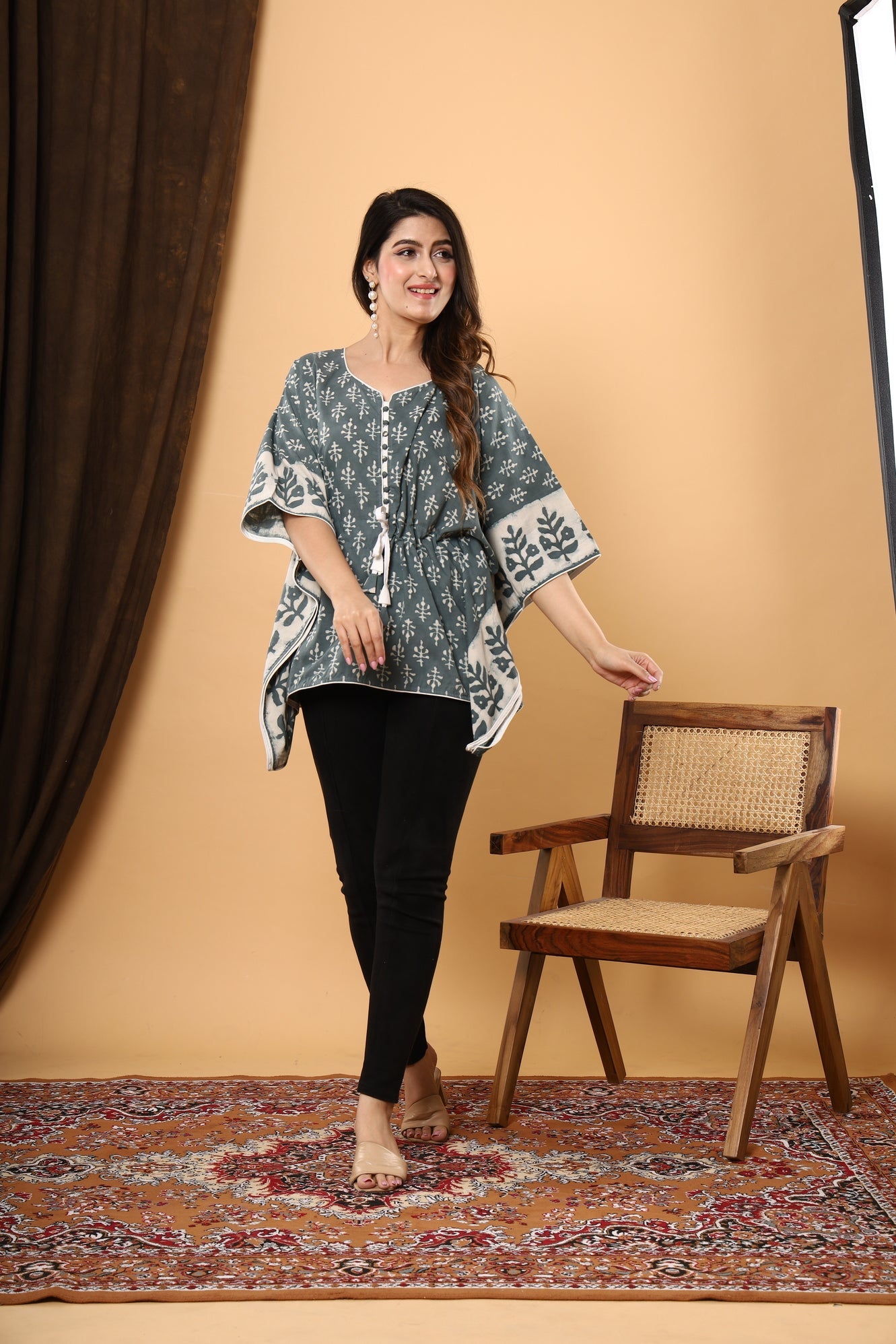 Jaipuri Garden: Grey Cotton Kaftan with Daabu Booti Floral Print