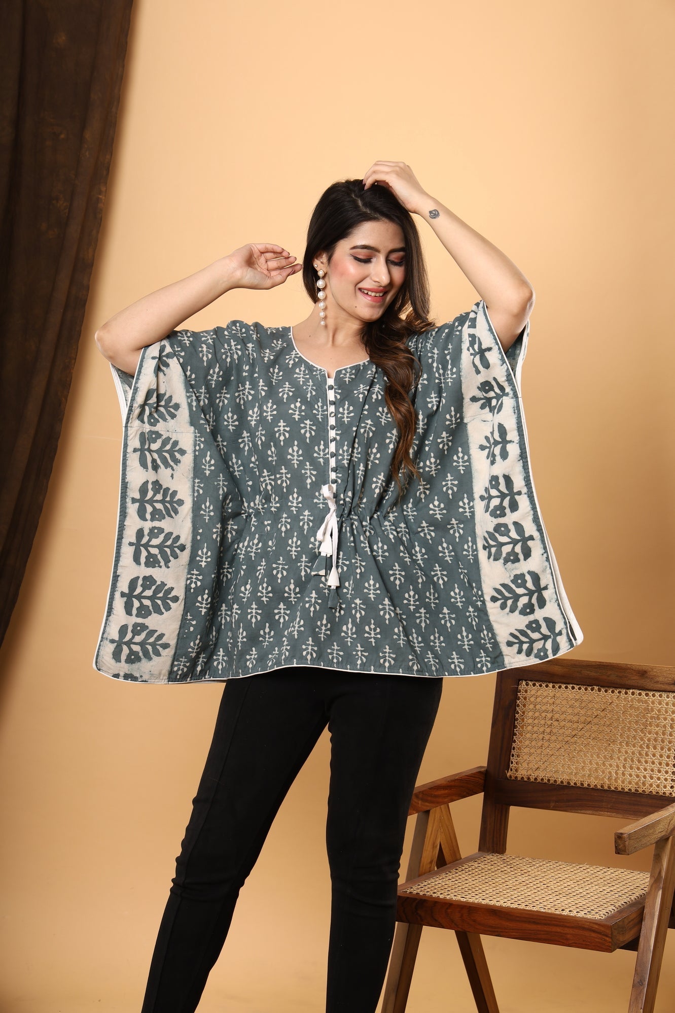 Jaipuri Garden: Grey Cotton Kaftan with Daabu Booti Floral Print