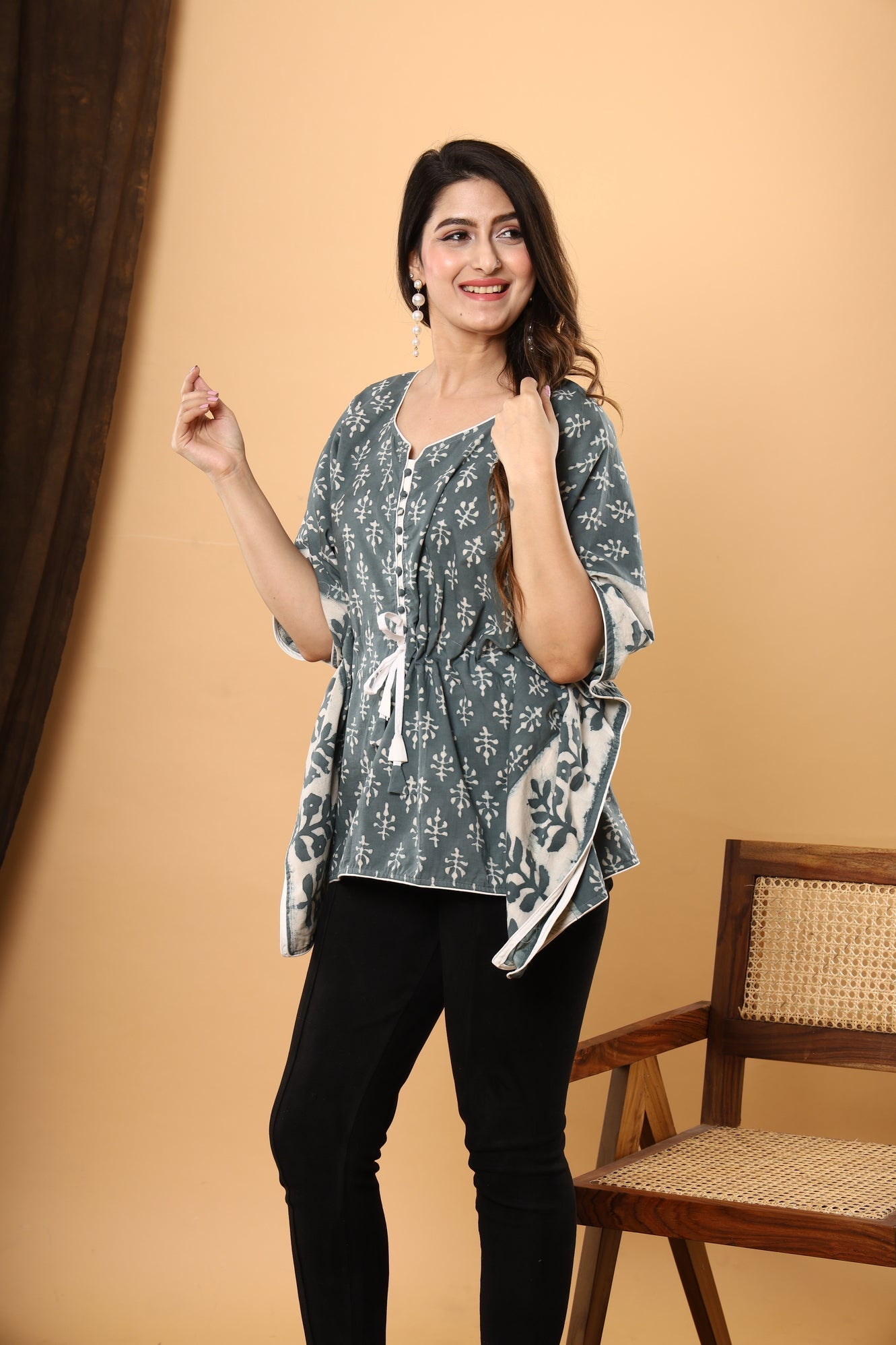 Jaipuri Garden: Grey Cotton Kaftan with Daabu Booti Floral Print