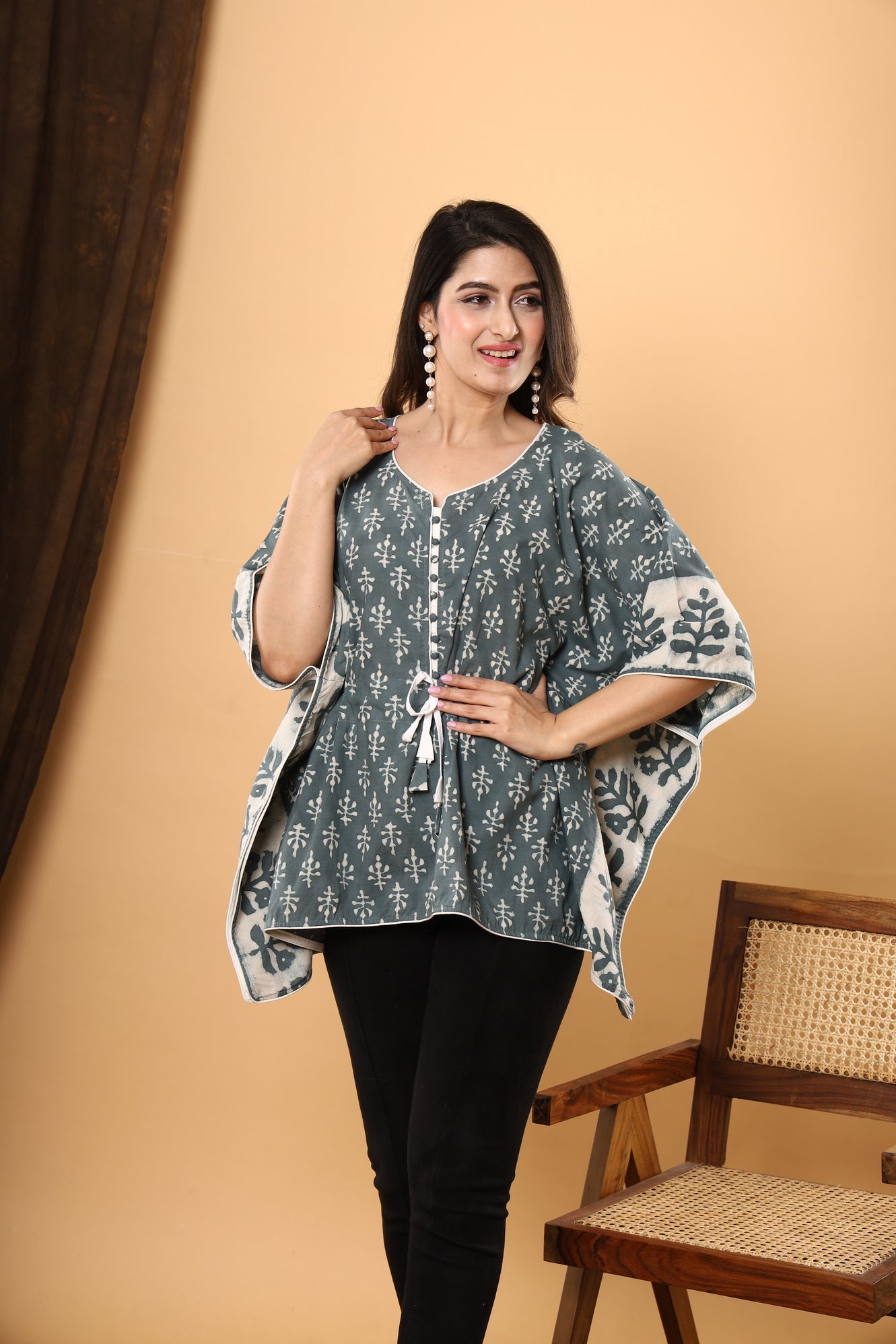 Jaipuri Garden: Grey Cotton Kaftan with Daabu Booti Floral Print