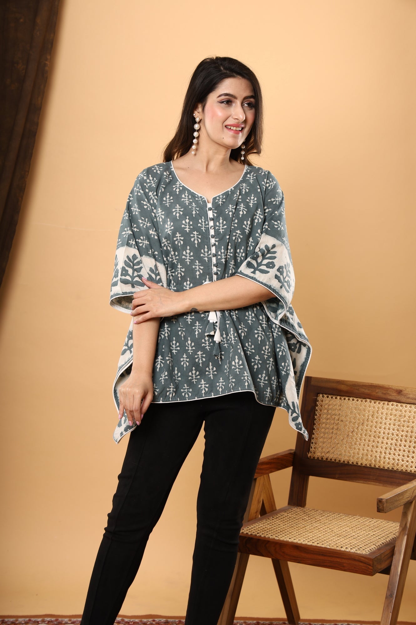 Jaipuri Garden: Grey Cotton Kaftan with Daabu Booti Floral Print