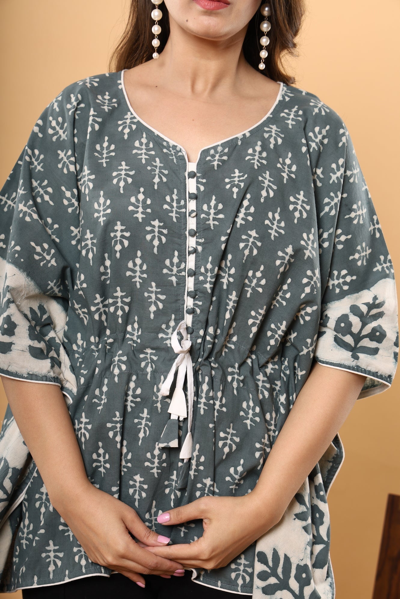 Jaipuri Garden: Grey Cotton Kaftan with Daabu Booti Floral Print