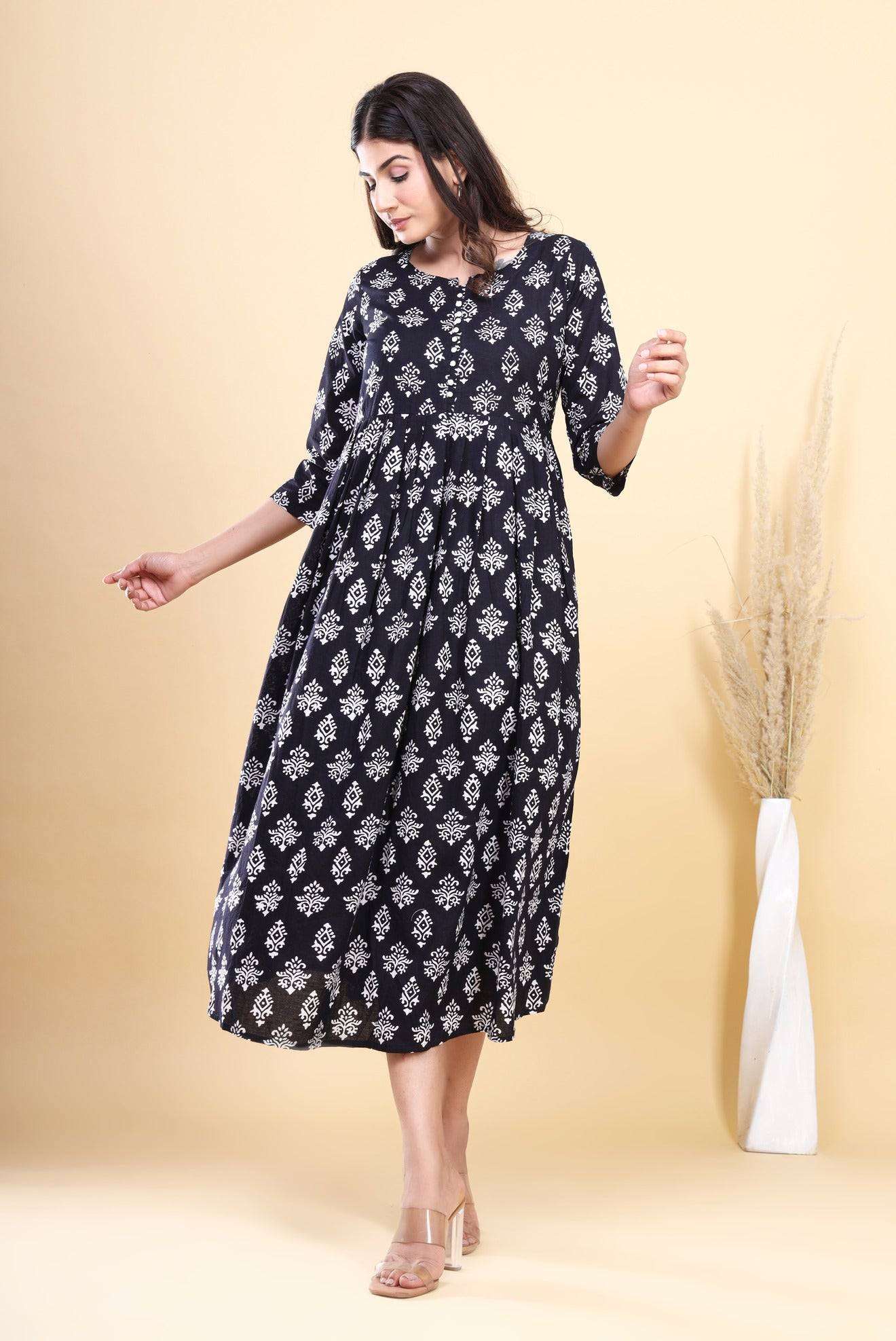 Chic Black and White HandBlock Printed Cotton Long Kurti with Block Print Design and Handy Pocket