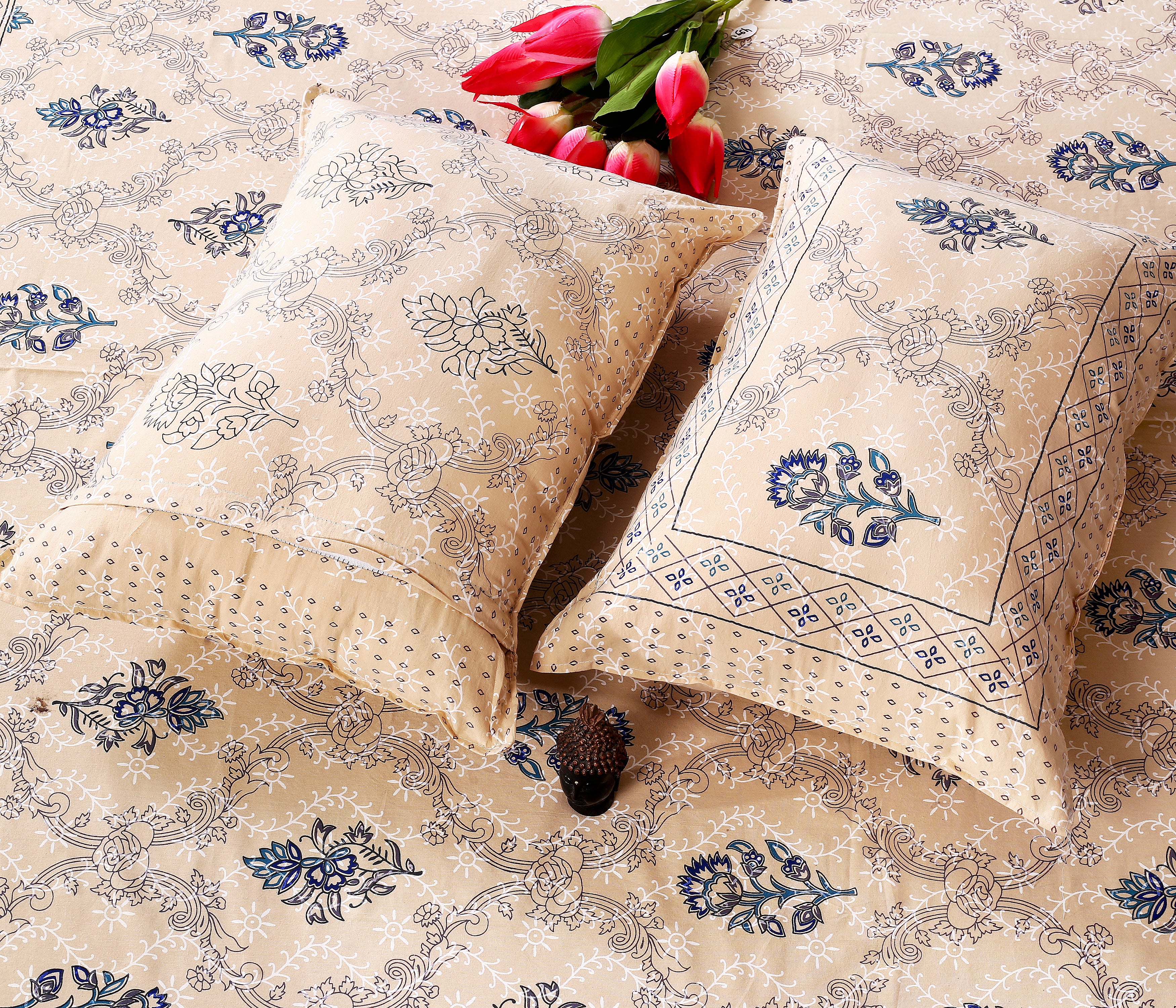 Srishti Textile's Bagru Floral Boota Printed Indigo Sole King Size Cotton Bedsheet in Cream