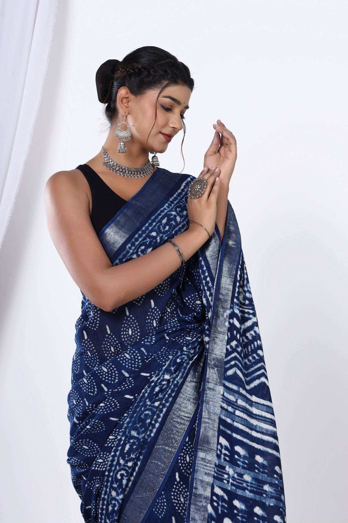 Indigo Elegance: Rajasthani Dabu Print Linen Saree