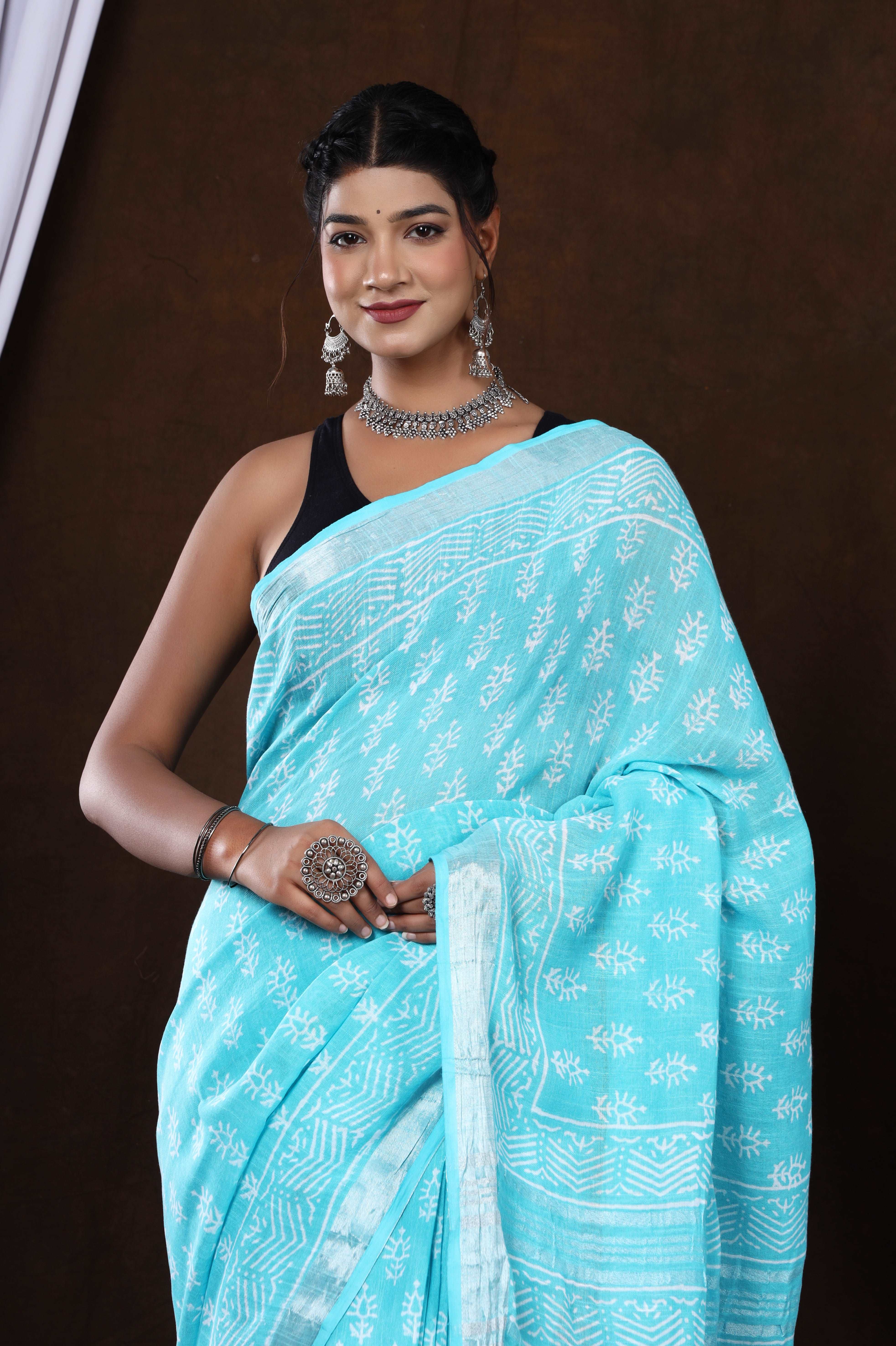 Blooming Cyan Linen: Dyed Discharge Booti Print Handblock Saree