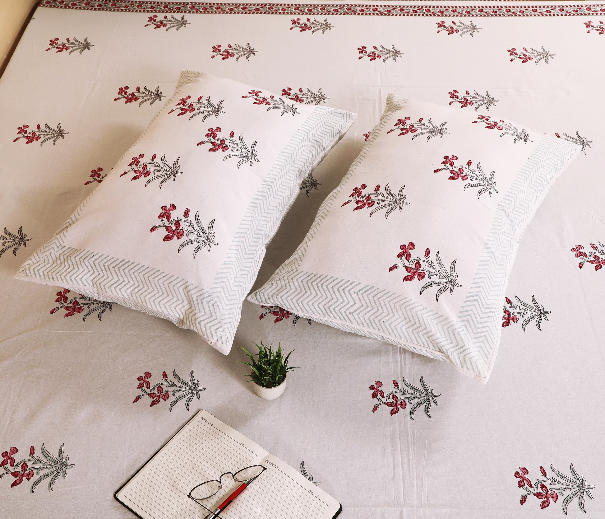 Raj Bagh Phool – Hand Block Printed Cotton Bedsheet with Pillow Covers Bedsheet RajBaghPhool_HandBlockPrintedCottonBedsheetwithPillowCovers-pillow