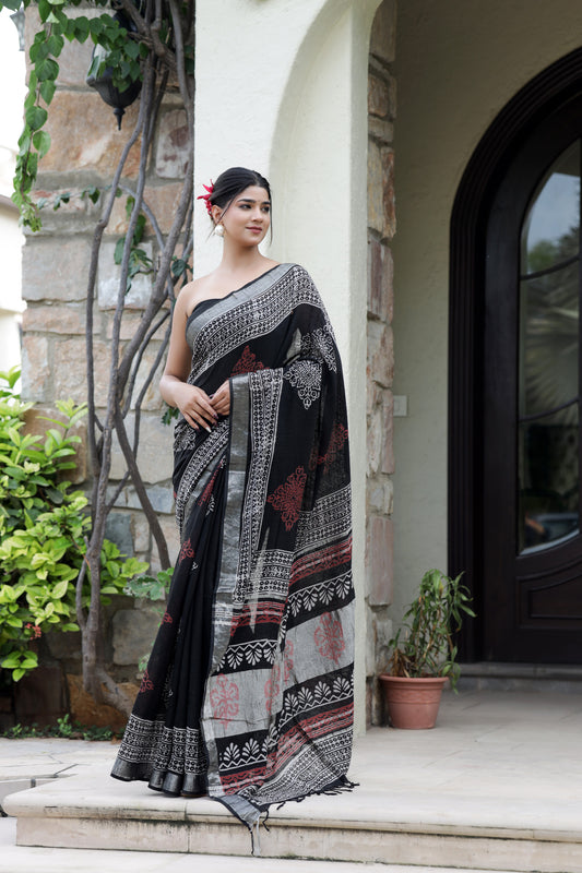 Monochrome Magic: Hand Block Boota Printed Jaipuri Saree