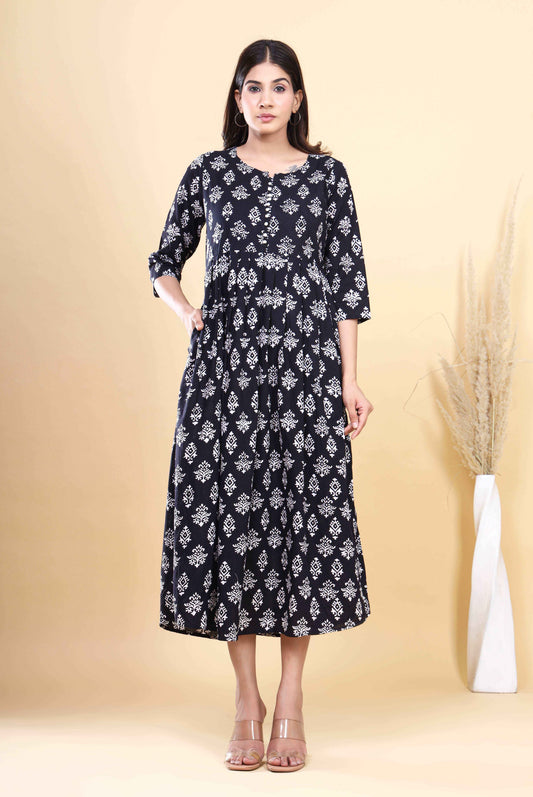 Srishti Textile Black and White Block Print Kurti Long Kurti black-and-white-block-print-kurti-full-length-printed-dress