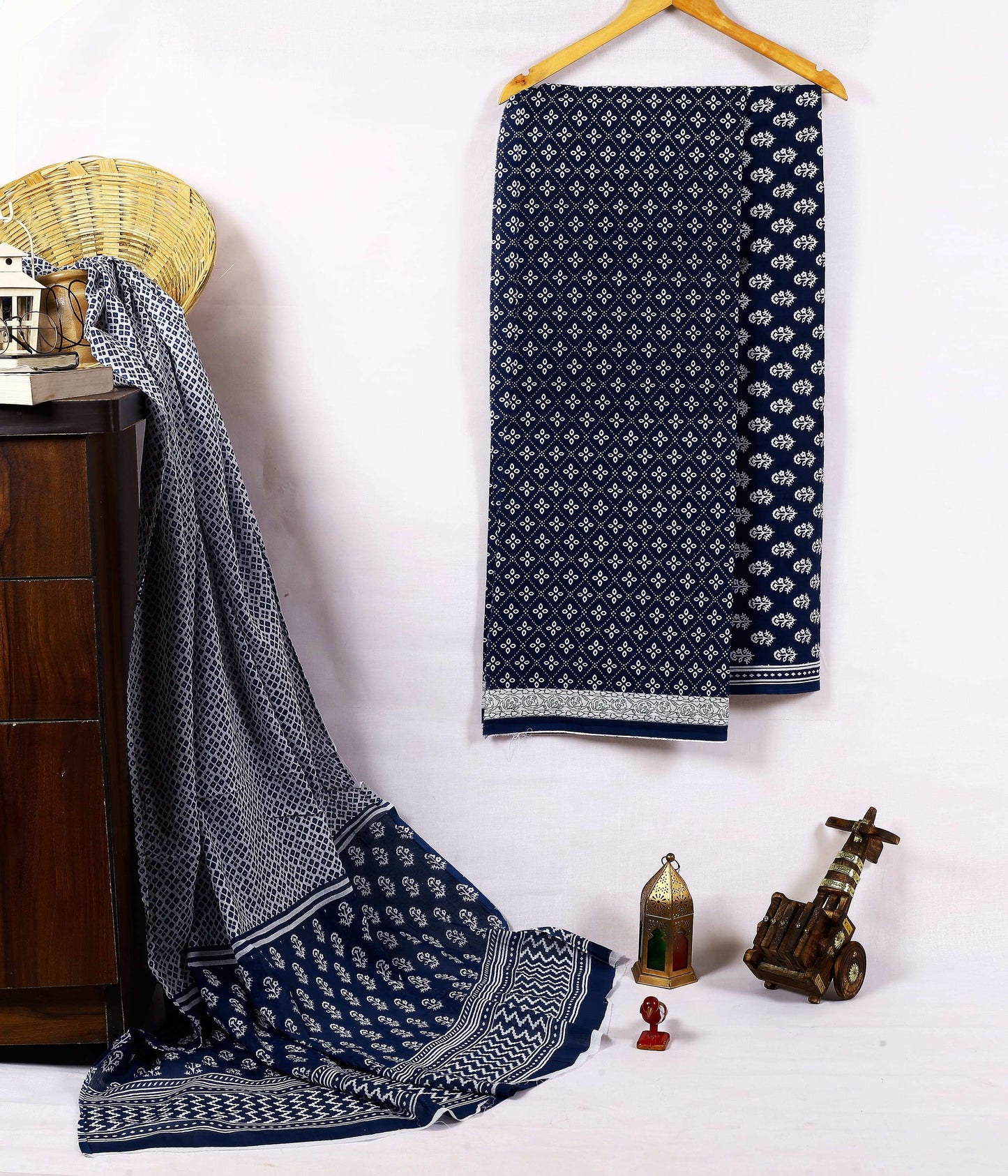 Srishti Textile Blue Floral Booti Cotton Dress Material Unstiched cotton Suit Dress Material blue-floral-booti-cotton-dress-material-printed-fabric-_1