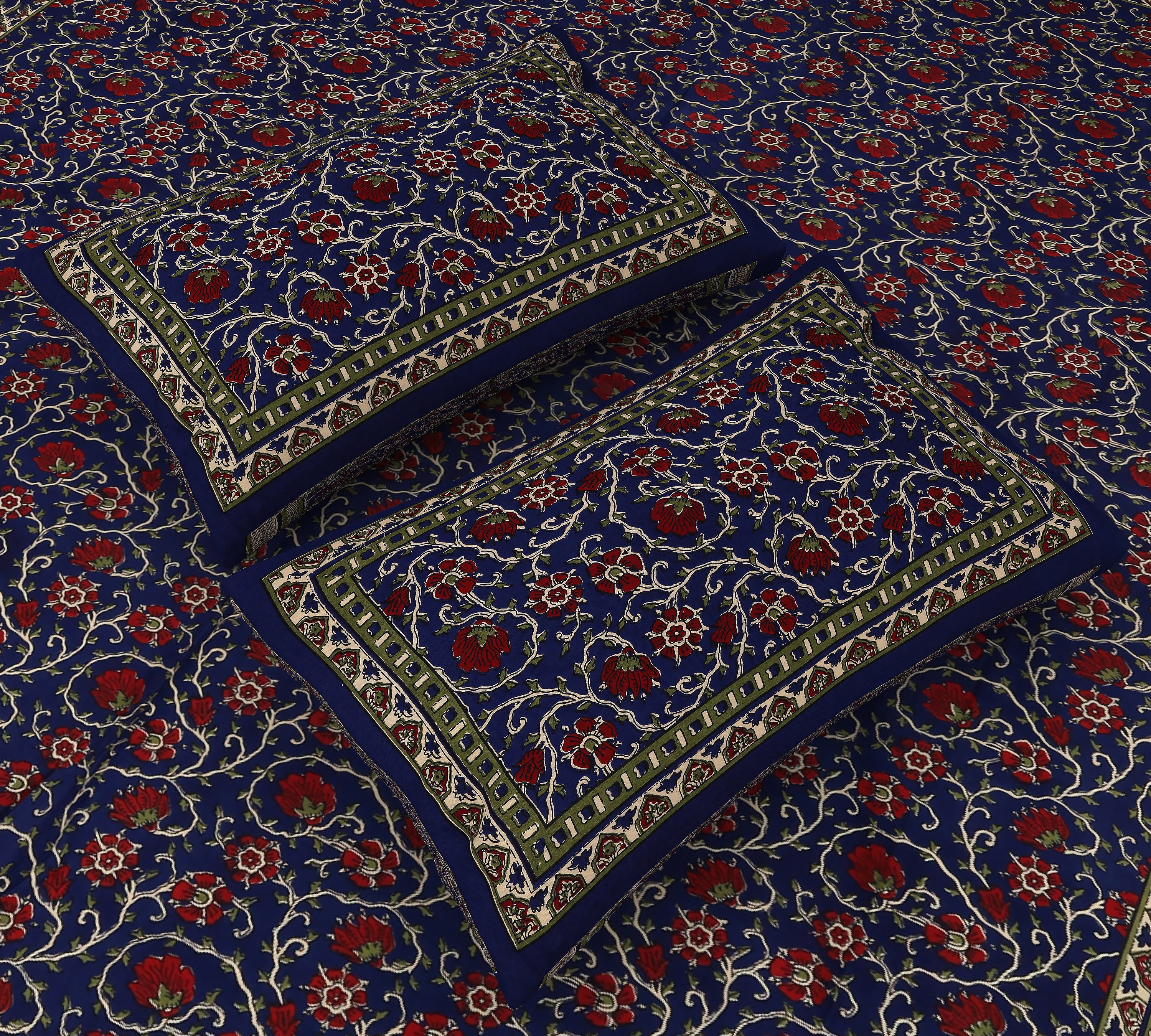 Jaipuri Symphony: King Size Kalamkari Floral Printed Bedsheet in Blue