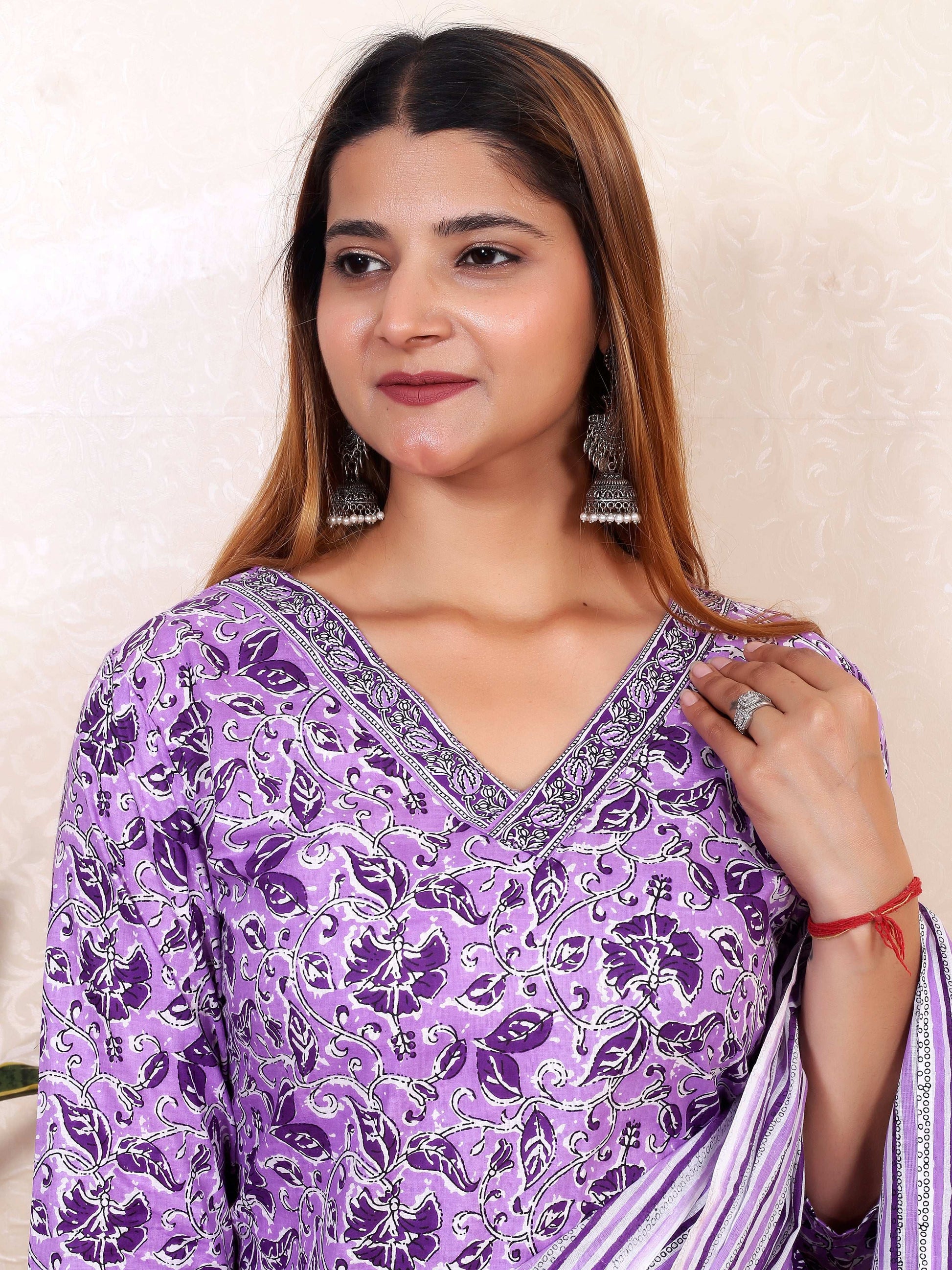 Srishti Textile Ethnic Cotton Pant Kurti for Women Kurti ethnic-cotton-pant-kurti-purple-v-neck-silhouette-_4