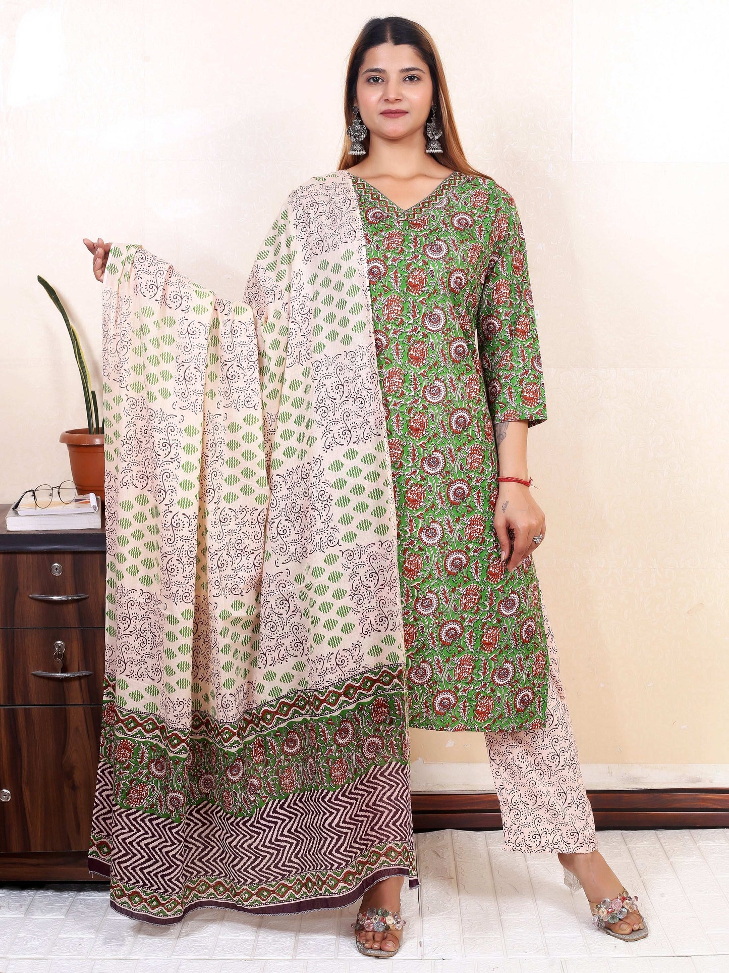 Srishti Textile Floral Handblock Printed Kurti Kurti floral-handblock-printed-kurti-yellow-fabric-pattern-_2