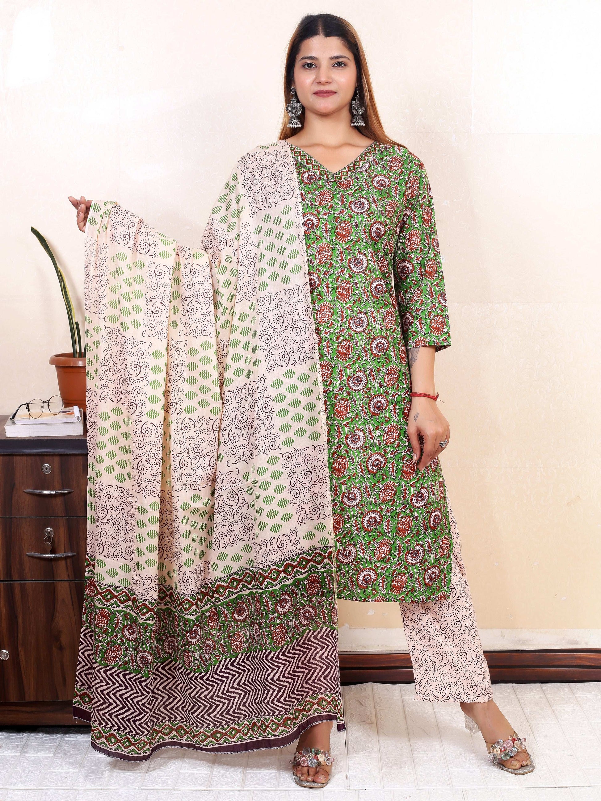 Srishti Textile Floral Handblock Printed Kurti Kurti floral-handblock-printed-kurti-yellow-fabric-pattern-_2