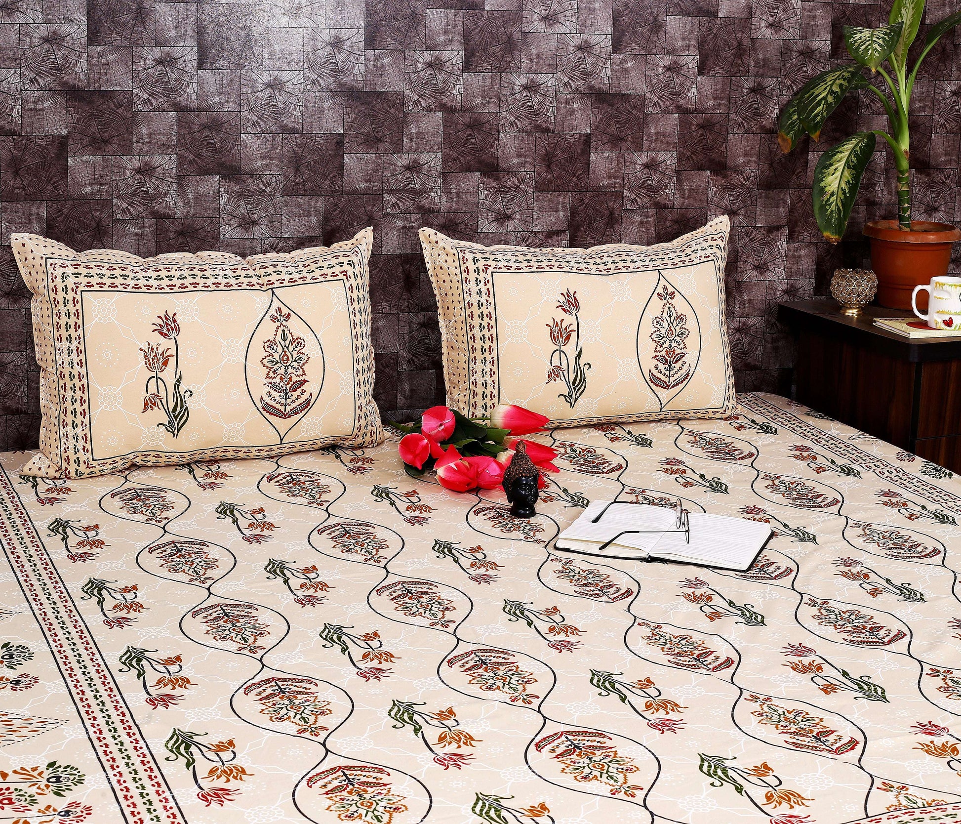 Indigo King Size Cotton Bedsheet by Srishti Textile Bedsheet indigo-king-size-cotton-bedsheet-floral-pattern-_2