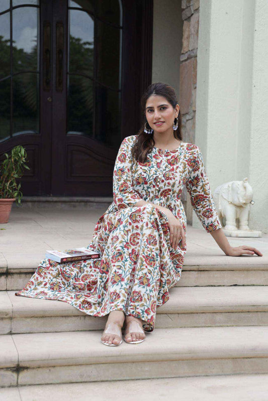 Srishti Textile Jaipuri Floral Cotton Kurti for Women Long Kurti jaipuri-floral-cotton-kurti-model-sitting-on-steps