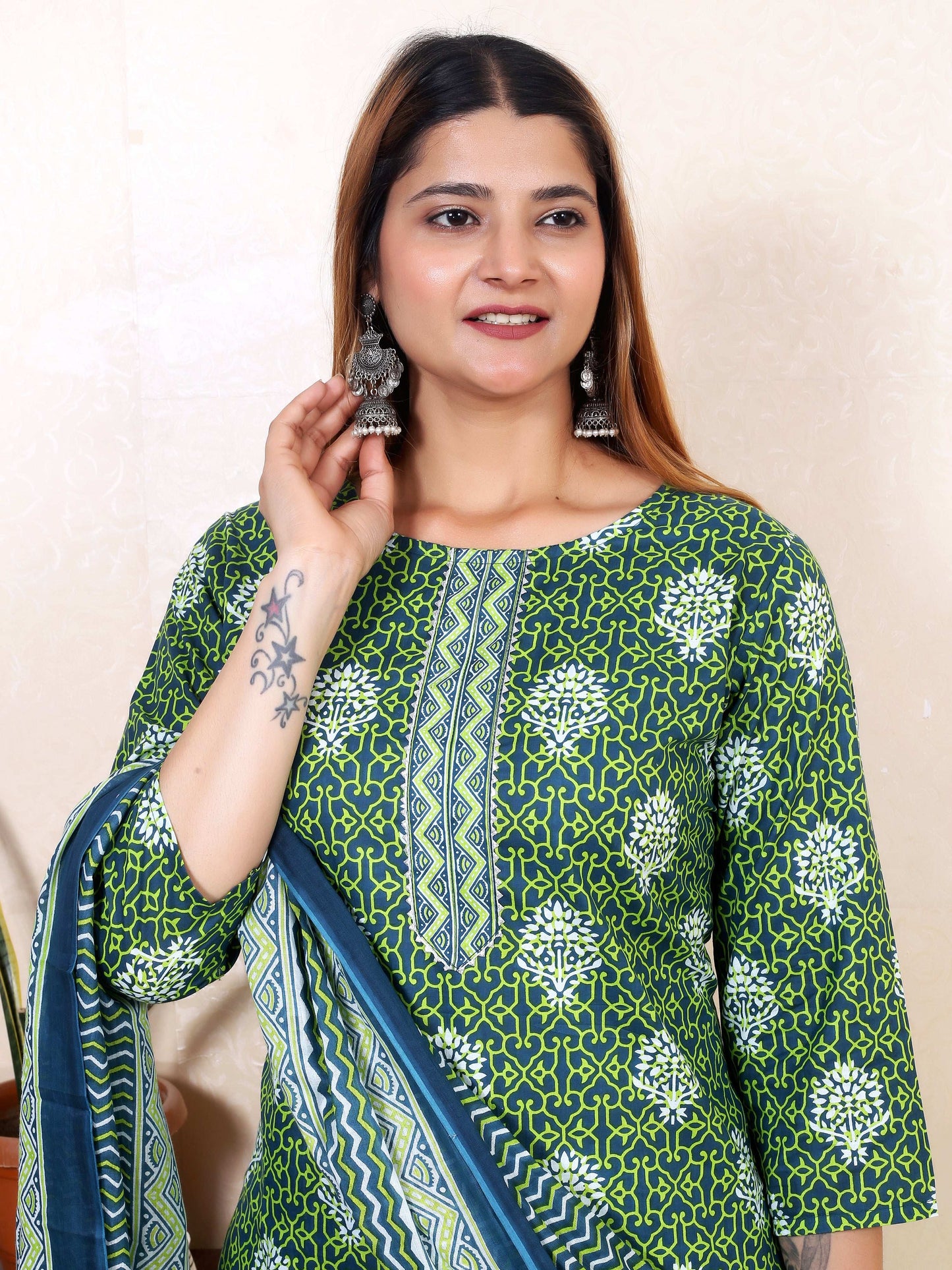 Srishti Textile Jaipuri Handblock Kurti Set in Green Kurti jaipuri-handblock-kurti-set-back-view-with-dupatta-_4