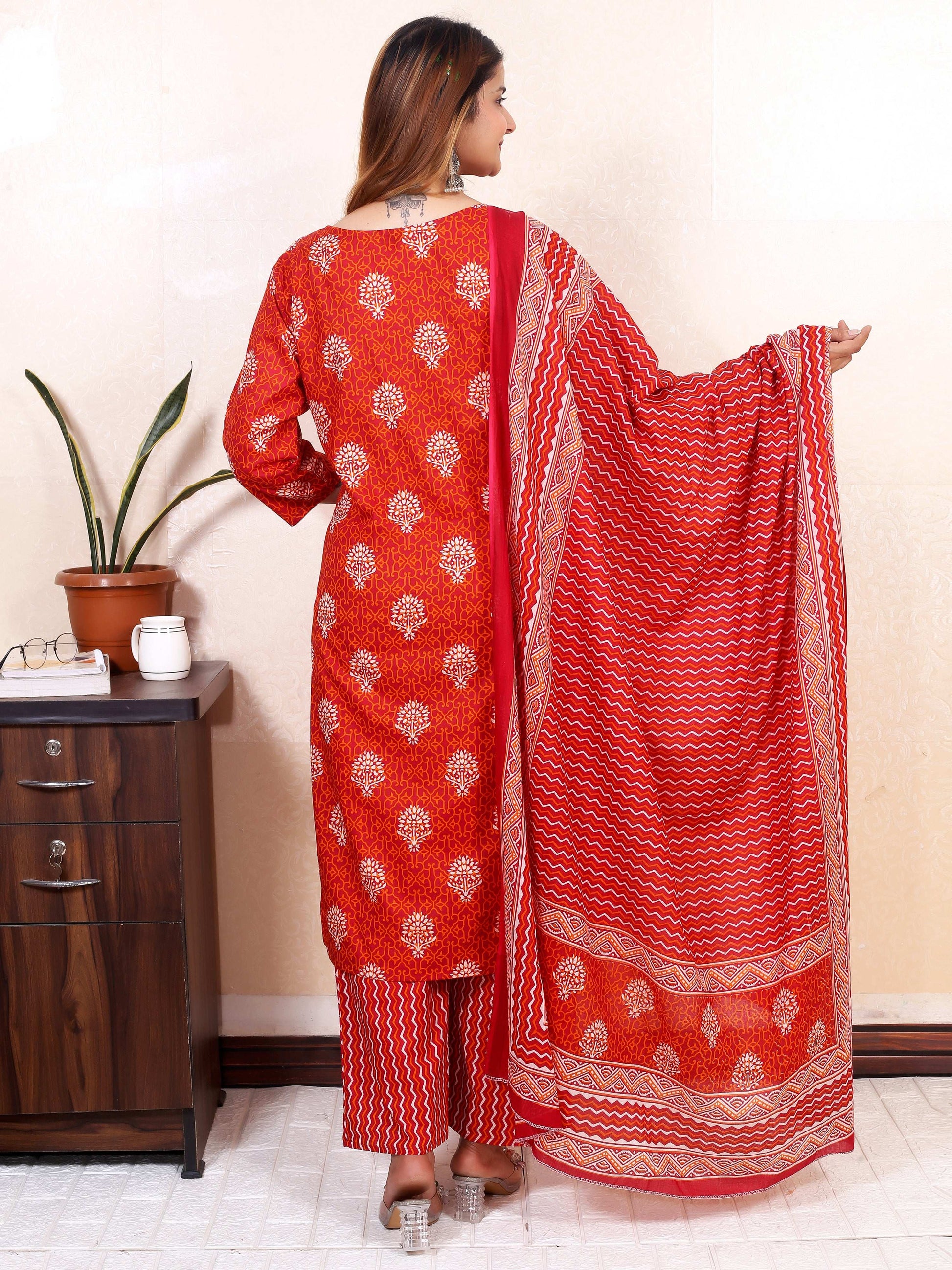 Srishti Textile Red Floral Cotton Kurti and Pants Kurti red-floral-cotton-kurti-and-pants-back-view-_5